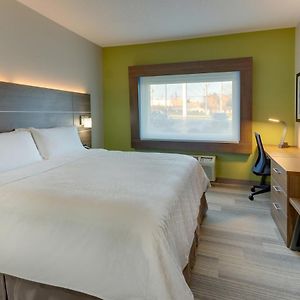 Standard King Room Accessible Tub Mobility Access